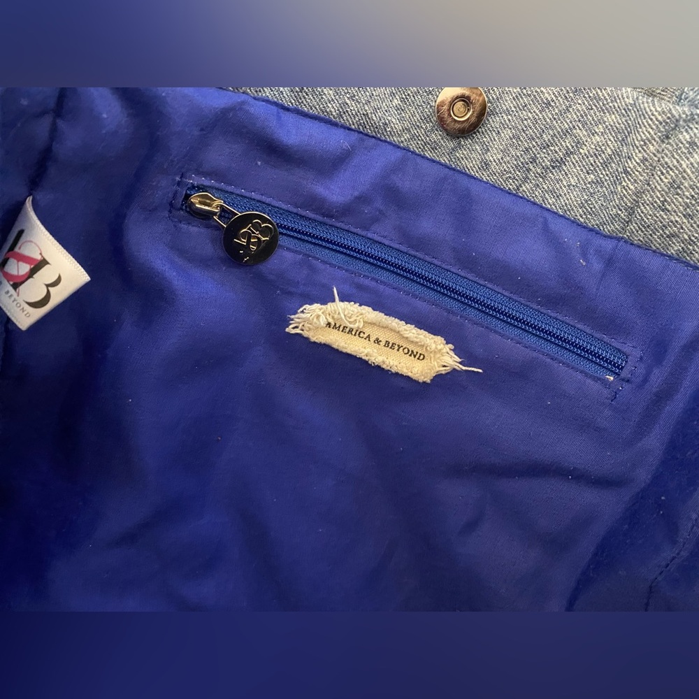 “WATCH OVER ME” Evil Eye Light Denim Tote - Picture 6 of 9